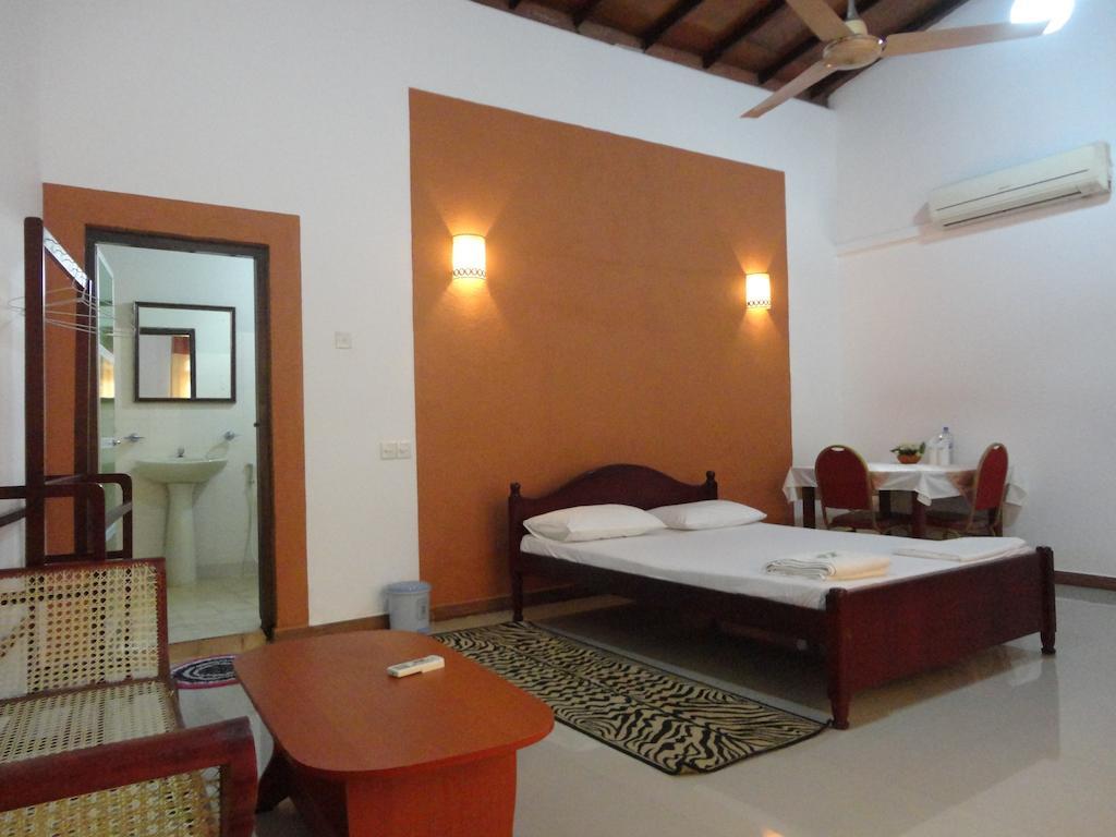Green Land Guest House Pinnawala  Ruang foto