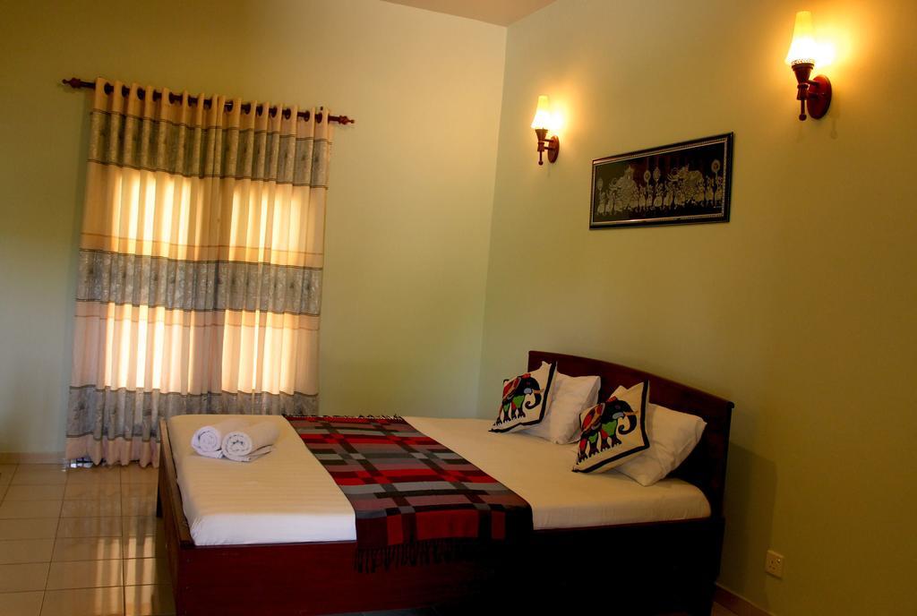 Green Land Guest House Pinnawala  Ruang foto